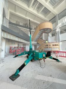 Maeda MC305C-2 Spider Crane