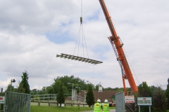 P23_railway-track-crane-lifted