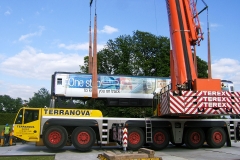 P47_railway-carriage-inital-lift-by-crane