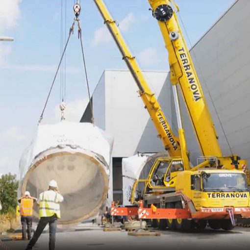 Crane lift of satellite vacuum chamber