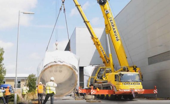 Crane lift of satellite vacuum chamber