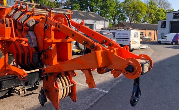 Demag runner attachment fitted with double hook